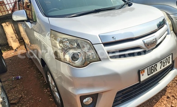 Acheter Occasion Voiture Toyota Noah Autre à Busembatia, Est Acheter Occasion Voiture Toyota Noah Autre à Busembatia, Est