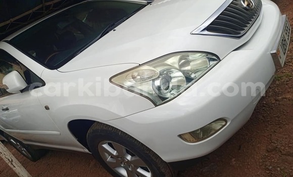Buy Used Toyota Harrier White Car in Kampala in Uganda