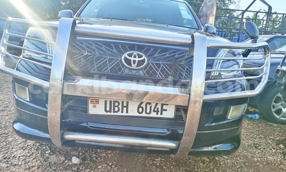 Acheter Occasion Voiture Toyota Land Cruiser Noir à Bugiri, Est Acheter Occasion Voiture Toyota Land Cruiser Noir à Bugiri, Est