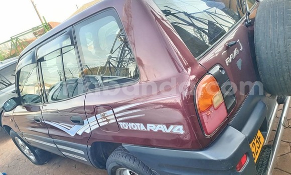 Acheter Occasion Voiture Toyota RAV4 Rouge à Bundibugyo, Occidental Acheter Occasion Voiture Toyota RAV4 Rouge à Bundibugyo, Occidental