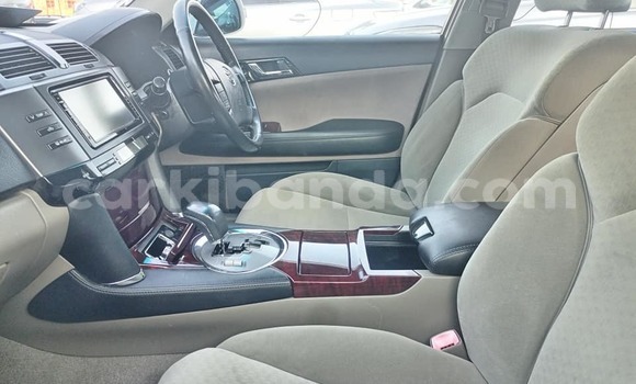 Acheter Occasion Voiture Toyota Mark X Blanc à Kampala, Ouganda Acheter Occasion Voiture Toyota Mark X Blanc à Kampala, Ouganda