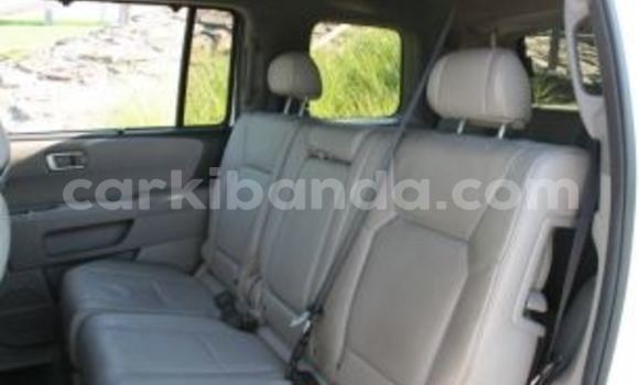 Buy Used Honda Pilot White Car in Arua in Uganda