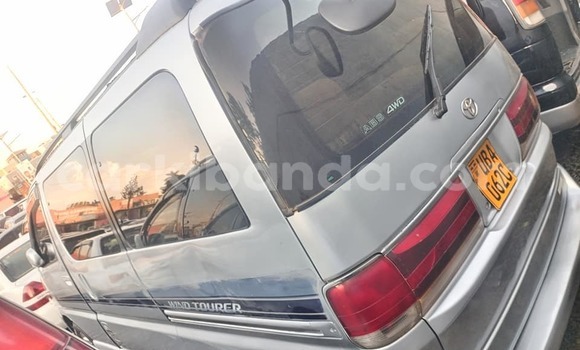 Acheter Occasion Voiture Toyota Hiace Autre à Kampala, Ouganda Acheter Occasion Voiture Toyota Hiace Autre à Kampala, Ouganda