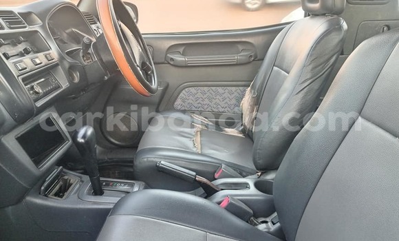 Acheter Occasion Voiture Toyota RAV4 Autre à Kampala, Ouganda Acheter Occasion Voiture Toyota RAV4 Autre à Kampala, Ouganda