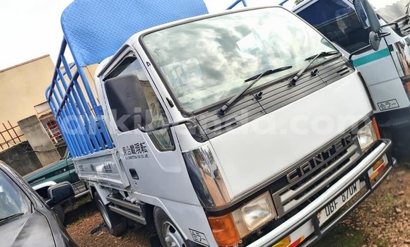 Acheter Occasion Utilitaire Toyota DA Blanc à Bugembe, Est Acheter Occasion Utilitaire Toyota DA Blanc à Bugembe, Est