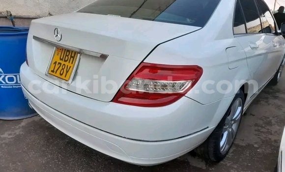 Gura Yakoze Mercedes‒Benz CL–Class White Imodoka i Kaabong mu Northern Gura Yakoze Mercedes‒Benz CL–Class White Imodoka i Kaabong mu Northern