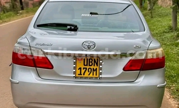 Nunua Ilio tumika Toyota Premio Nyingine Gari ndani ya Jinja nchini Uganda