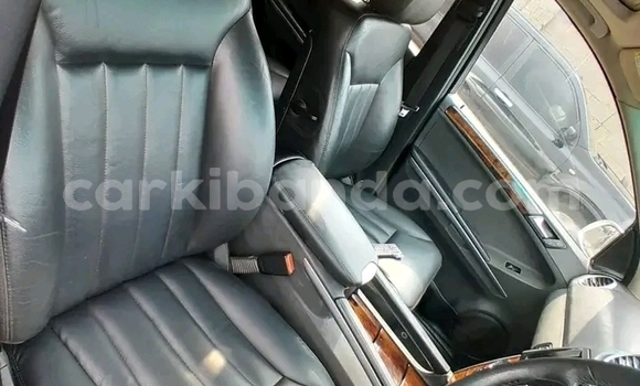 Buy Used Mercedes-Benz E-Classe White Car in Hima in Western Buy Used Mercedes-Benz E-Classe White Car in Hima in Western