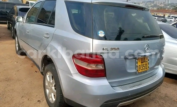 Buy Used Mercedes-Benz E-Classe White Car in Hima in Western Buy Used Mercedes-Benz E-Classe White Car in Hima in Western