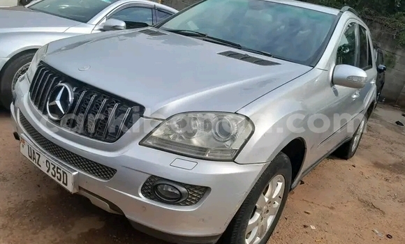 Buy Used Mercedes-Benz E-Classe White Car in Hima in Western Buy Used Mercedes-Benz E-Classe White Car in Hima in Western