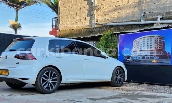 Buy Used Volkswagen Golf White Car in Fort Portal in Uganda