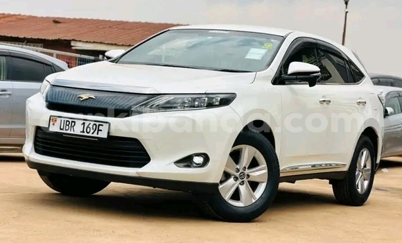Buy Used Toyota Harrier White Car in Kagadi in Western Buy Used Toyota Harrier White Car in Kagadi in Western