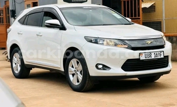 Buy Used Toyota Harrier White Car in Kagadi in Western Buy Used Toyota Harrier White Car in Kagadi in Western