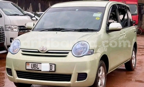 Acheter Occasion Voiture Toyota Sienta Autre à Bugiri, Est