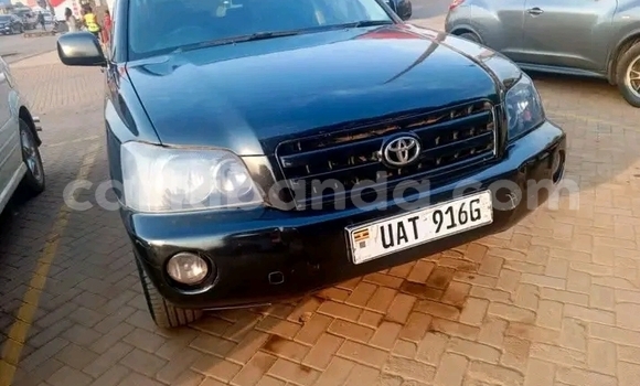 Gura Yakoze Toyota Kluger Black Imodoka i Kamuli mu Eastern