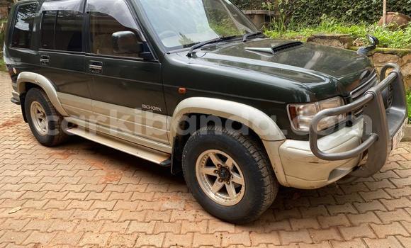 Buy Used Isuzu Bighorn Green Car in Kampala in Uganda