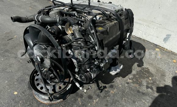 Acheter RANGE ROVER SPORT à Kampala, Ouganda Acheter RANGE ROVER SPORT à Kampala, Ouganda