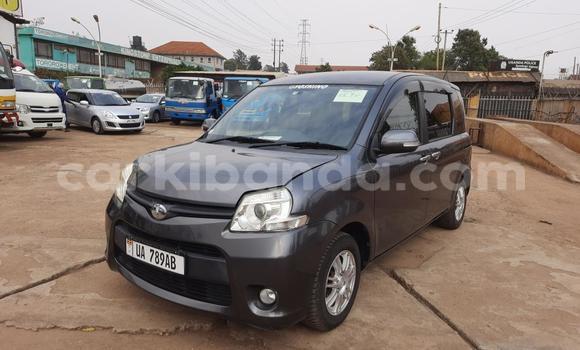 Acheter Import Voiture Toyota Sienta Autre à Kampala, Ouganda Acheter Import Voiture Toyota Sienta Autre à Kampala, Ouganda