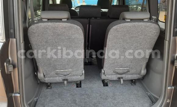 Acheter Import Voiture Toyota Sienta Autre à Kampala, Ouganda Acheter Import Voiture Toyota Sienta Autre à Kampala, Ouganda