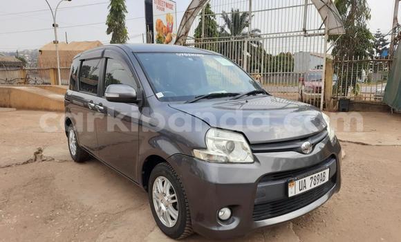 Acheter Import Voiture Toyota Sienta Autre à Kampala, Ouganda Acheter Import Voiture Toyota Sienta Autre à Kampala, Ouganda