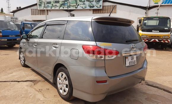 Nunua Imported Toyota Wish Nyingine Gari ndani ya Kampala nchini Uganda Nunua Imported Toyota Wish Nyingine Gari ndani ya Kampala nchini Uganda