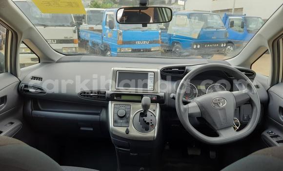 Nunua Imported Toyota Wish Nyingine Gari ndani ya Kampala nchini Uganda Nunua Imported Toyota Wish Nyingine Gari ndani ya Kampala nchini Uganda