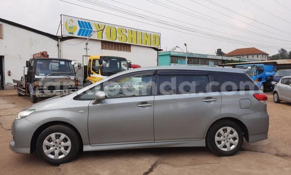 Nunua Imported Toyota Wish Nyingine Gari ndani ya Kampala nchini Uganda Nunua Imported Toyota Wish Nyingine Gari ndani ya Kampala nchini Uganda