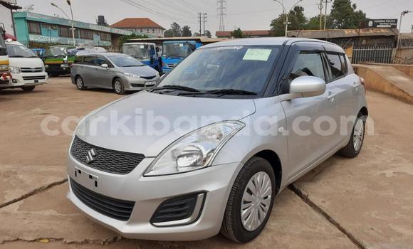Acheter Import Voiture Suzuki Swift Gris à Kampala, Ouganda Acheter Import Voiture Suzuki Swift Gris à Kampala, Ouganda