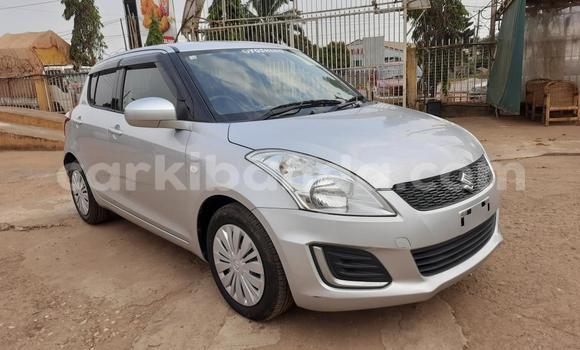 Acheter Import Voiture Suzuki Swift Gris à Kampala, Ouganda Acheter Import Voiture Suzuki Swift Gris à Kampala, Ouganda