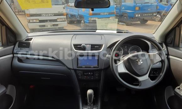 Acheter Import Voiture Suzuki Swift Gris à Kampala, Ouganda Acheter Import Voiture Suzuki Swift Gris à Kampala, Ouganda