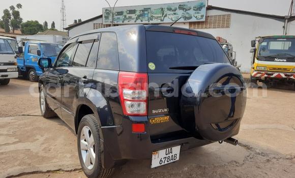 Nunua Imported Suzuki Escudo Nyeusi Gari ndani ya Kampala nchini Uganda Nunua Imported Suzuki Escudo Nyeusi Gari ndani ya Kampala nchini Uganda