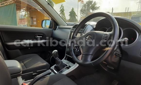 Nunua Imported Suzuki Escudo Nyeusi Gari ndani ya Kampala nchini Uganda Nunua Imported Suzuki Escudo Nyeusi Gari ndani ya Kampala nchini Uganda