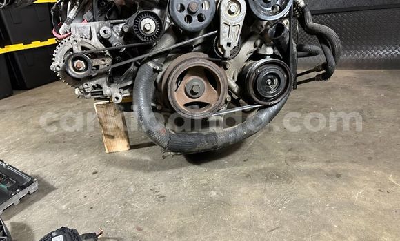 Acheter CHRYSLER 300C SRT8 à Kampala, Ouganda Acheter CHRYSLER 300C SRT8 à Kampala, Ouganda