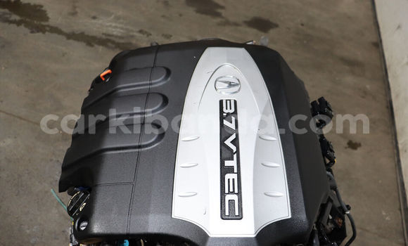 Acheter ACURA MDX 3.7L à Kampala, Ouganda Acheter ACURA MDX 3.7L à Kampala, Ouganda