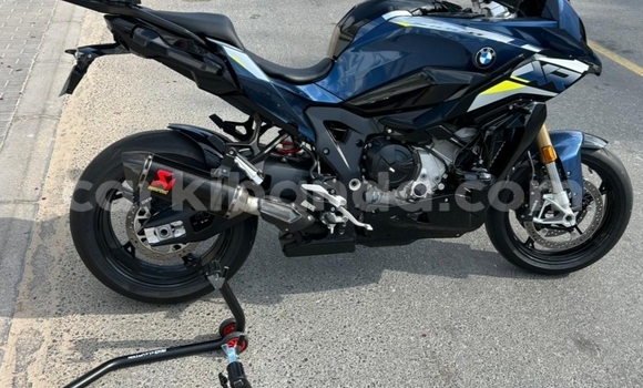 Nunua Ilio tumika BMW S 1000 Nyeusi Bike ndani ya Kampala nchini Uganda