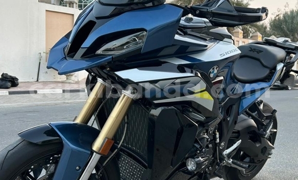 Buy Used BMW S 1000 Black Bike in Kampala in Uganda Buy Used BMW S 1000 Black Bike in Kampala in Uganda