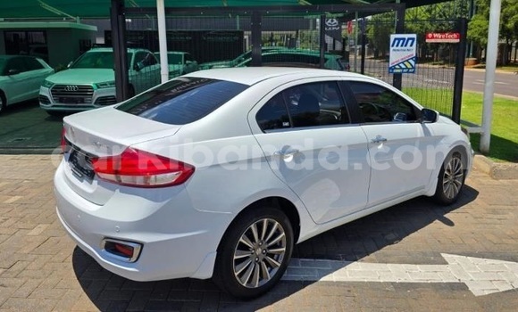 Buy Used Suzuki Ciaz White Car in Kampala in Uganda Buy Used Suzuki Ciaz White Car in Kampala in Uganda