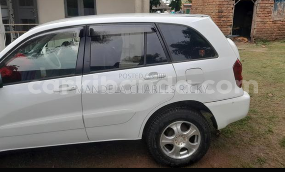 Buy Used Toyota RAV4 White Car in Adjumani in Northern Buy Used Toyota RAV4 White Car in Adjumani in Northern