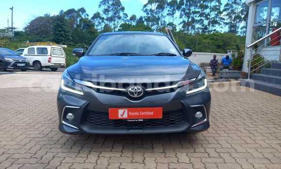 Acheter Occasion Voiture Toyota Starlet Bleu à Kampala, Ouganda Acheter Occasion Voiture Toyota Starlet Bleu à Kampala, Ouganda