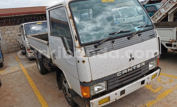 Buy Used Mitsubishi Lancer Cargo White Car in Kampala in Uganda Buy Used Mitsubishi Lancer Cargo White Car in Kampala in Uganda