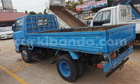 Buy Import Isuzu Bighorn White Truck in Kampala in Uganda