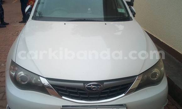 Nunua Ilio tumika Subaru Impreza Nyeupe Gari ndani ya Kampala nchini Uganda Nunua Ilio tumika Subaru Impreza Nyeupe Gari ndani ya Kampala nchini Uganda