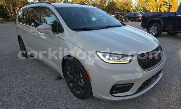 Acheter Occasion Voiture Chrysler Pacifica Blanc à Kampala, Ouganda Acheter Occasion Voiture Chrysler Pacifica Blanc à Kampala, Ouganda