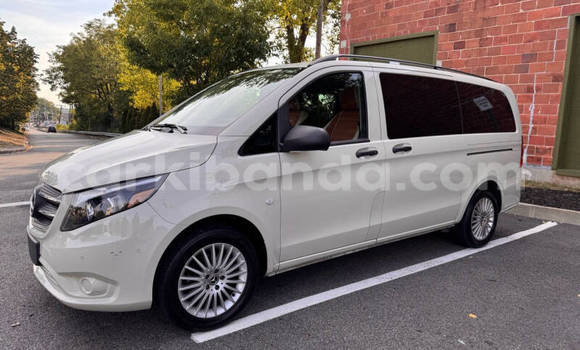Buy Used Mercedes‒Benz Vito White Car in Kampala in Uganda Buy Used Mercedes‒Benz Vito White Car in Kampala in Uganda