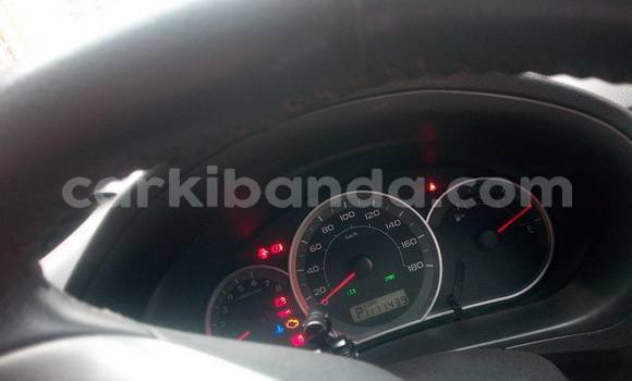 Nunua Ilio tumika Subaru Impreza Nyeupe Gari ndani ya Kampala nchini Uganda Nunua Ilio tumika Subaru Impreza Nyeupe Gari ndani ya Kampala nchini Uganda