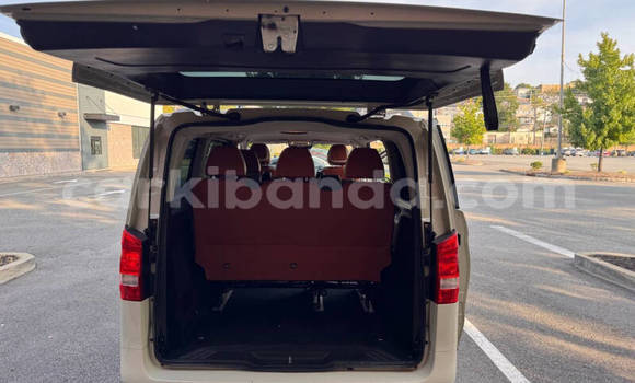 Buy Used Mercedes‒Benz Vito White Car in Kampala in Uganda Buy Used Mercedes‒Benz Vito White Car in Kampala in Uganda