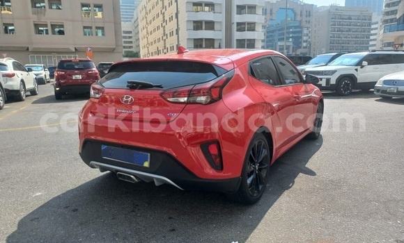 Acheter Occasion Voiture Hyundai Veloster Rouge à Kampala, Ouganda Acheter Occasion Voiture Hyundai Veloster Rouge à Kampala, Ouganda