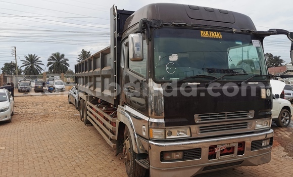Buy Import Isuzu FTR 850 Black Truck in Kampala in Uganda Buy Import Isuzu FTR 850 Black Truck in Kampala in Uganda