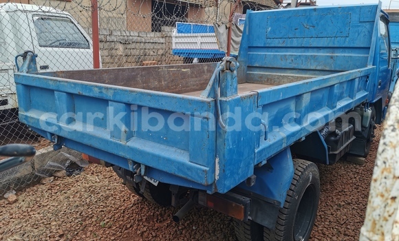 Buy Import Mitsubishi L400 Blue Truck in Kampala in Uganda
