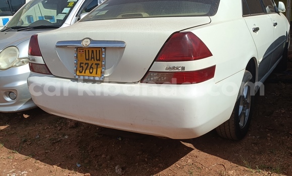 Buy Used Toyota Mark II White Car in Lugazi in Central